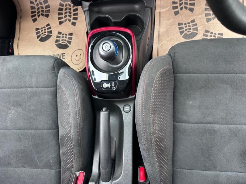 
								Nissan Note Nismo E-power full									