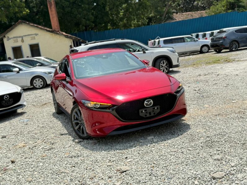 
								Mazda 3 full									