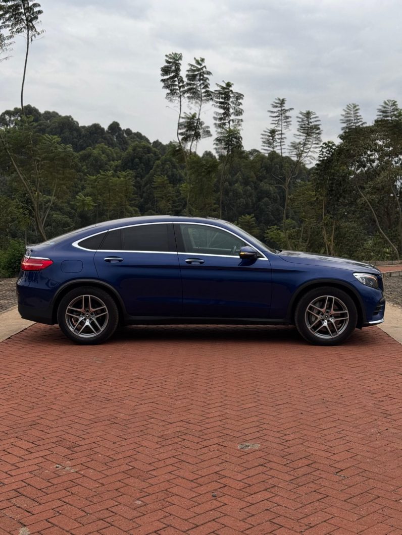 
								Mercedes Benz GLC 250 full									