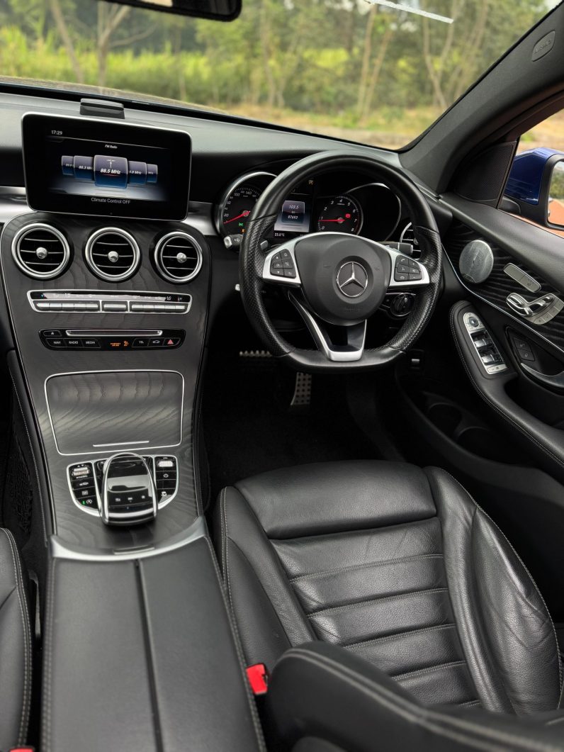
								Mercedes Benz GLC 250 full									