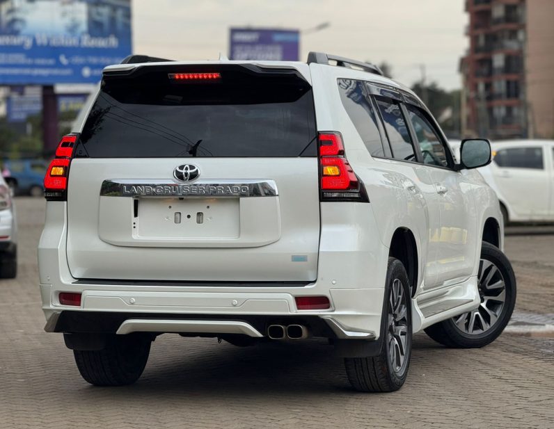 
								Land cruiser prado TX full									