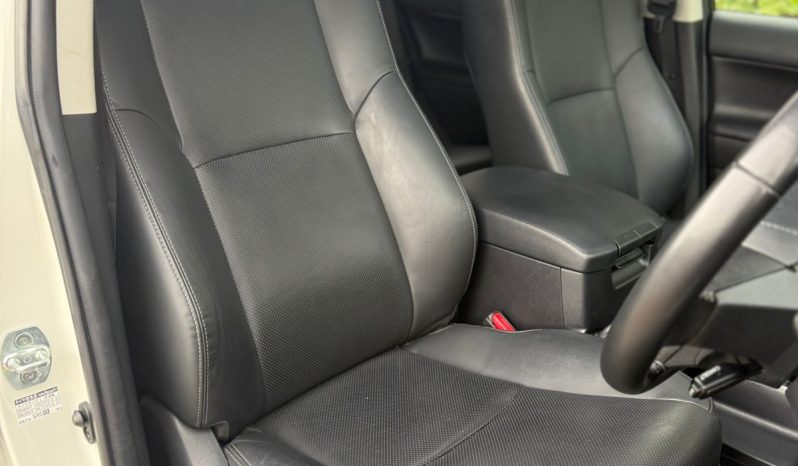 
								Land cruiser prado TX full									