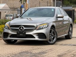 Mercedes-Benz  C200 Eq Boost