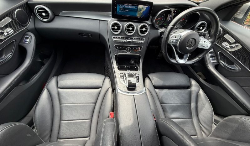 
								Mercedes-Benz  C200 Eq Boost full									