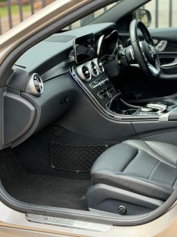 Mercedes-Benz  C200 Eq Boost