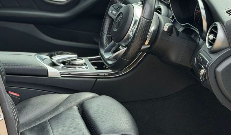 
								Mercedes-Benz  C200 Eq Boost full									