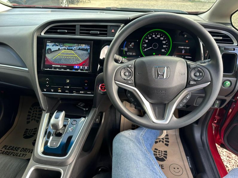 
								Honda fit shuttle full									