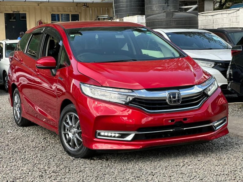 
								Honda fit shuttle full									