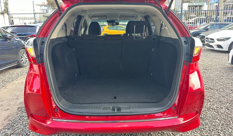 
								Honda fit shuttle full									