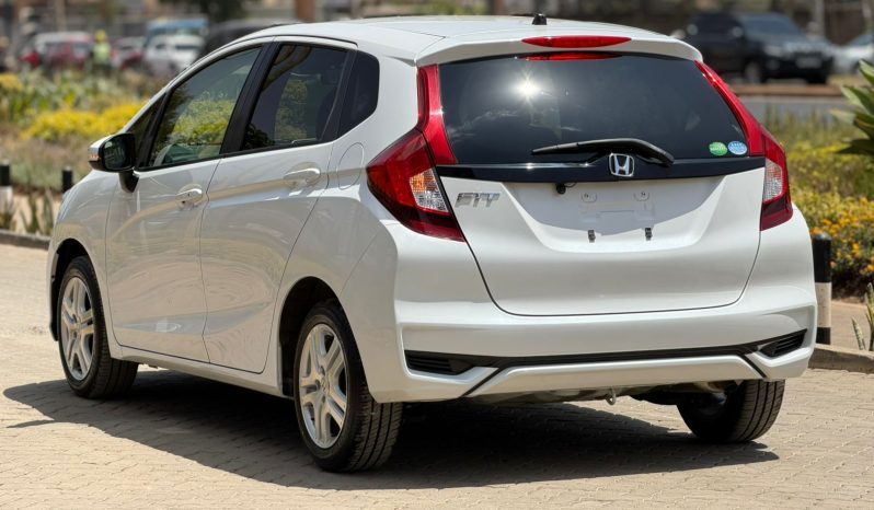 
								Honda fit full									