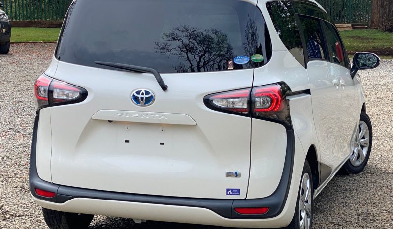 
								Toyota sienta full									