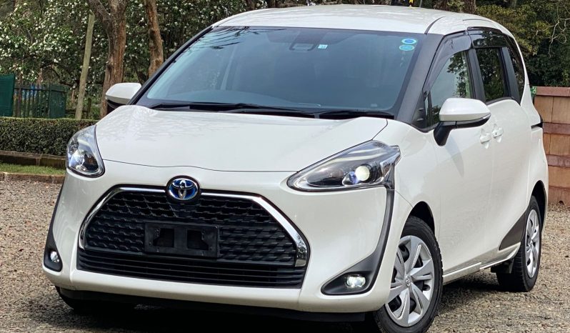 
								Toyota sienta full									