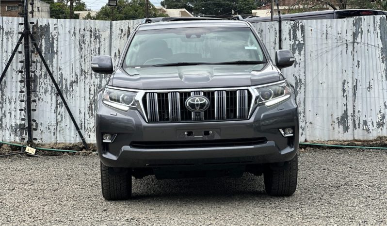 
								Land Cruiser Prado Kakadu full									