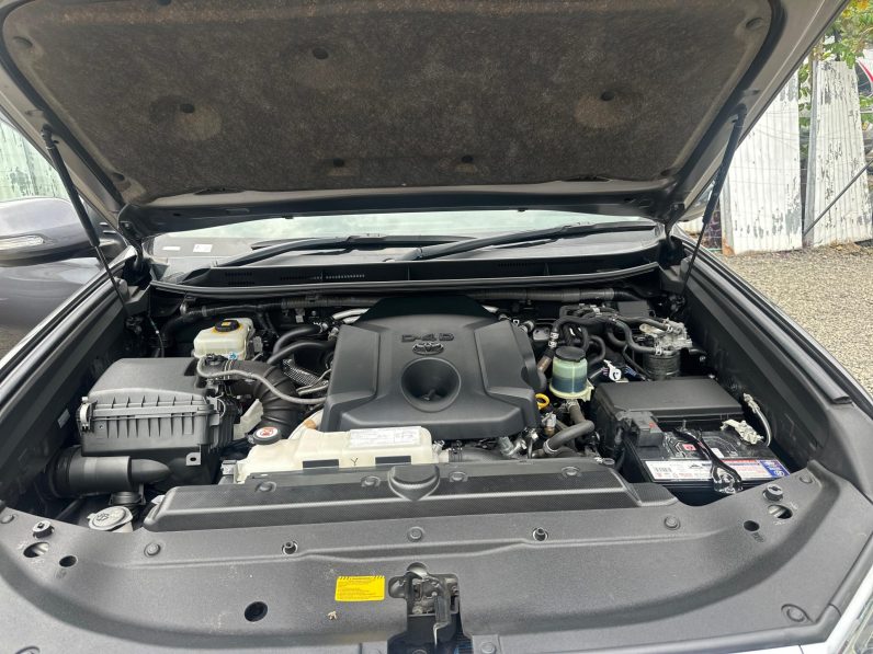 
								Land Cruiser Prado Kakadu full									