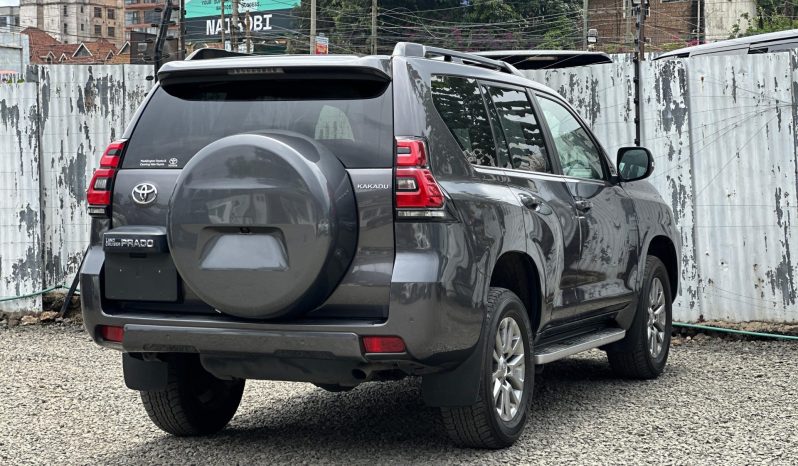 
								Land Cruiser Prado Kakadu full									