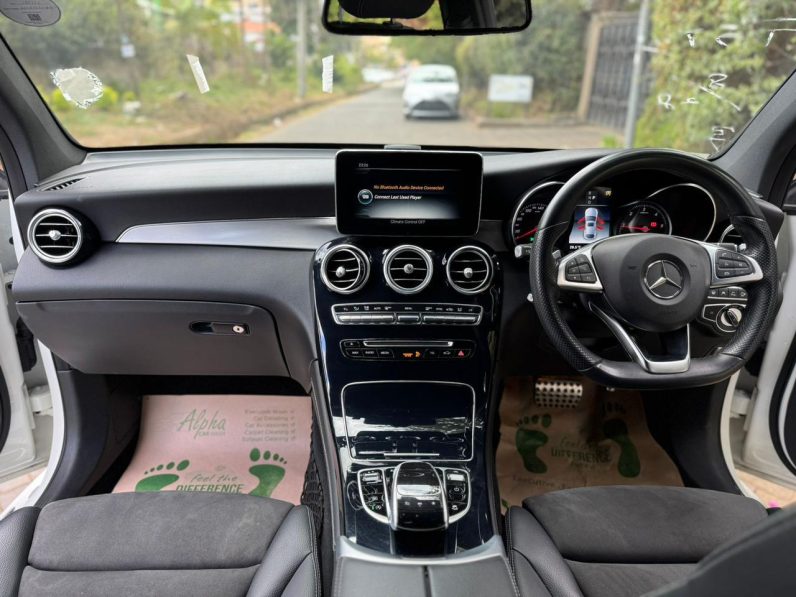 
								Mercedes Benz GLC 250 full									