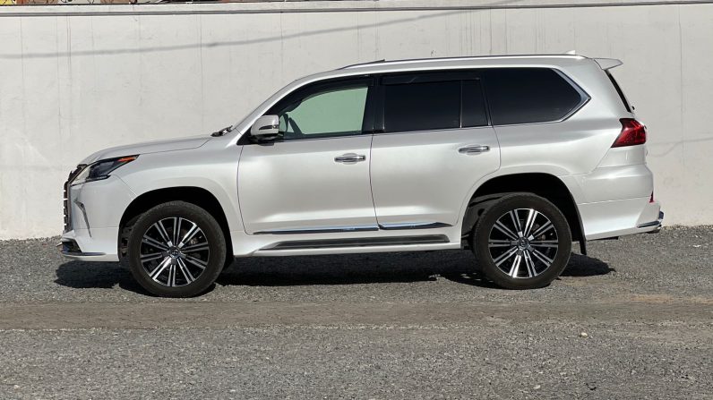 
								Lexus Lx570 full									