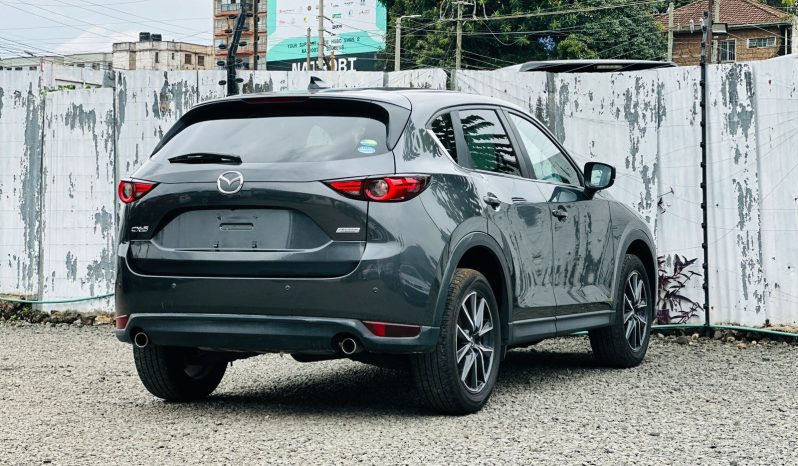 
								Mazda CX-5 full									