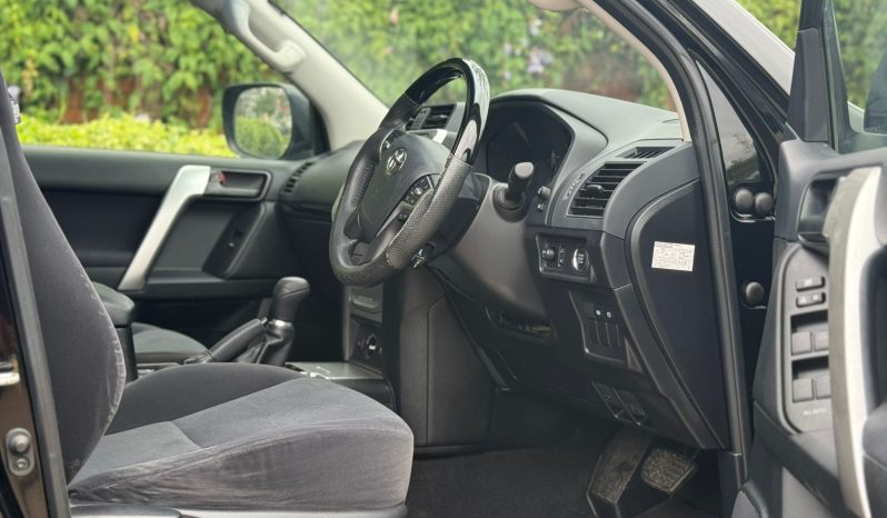 
								Land cruiser prado full									