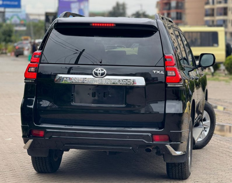 
								Land cruiser prado full									