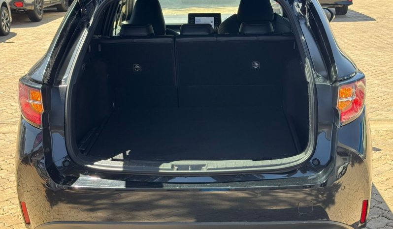 
								Toyota Corolla Touring full									