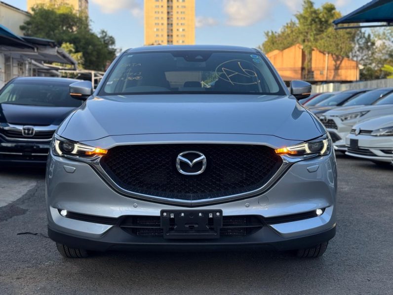 
								Mazda CX-5 full									
