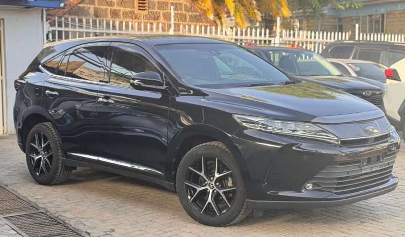 
								Toyota Harrier full									