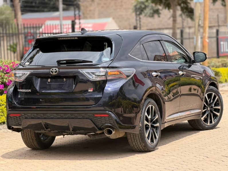 
								Toyota Harrier GR full									