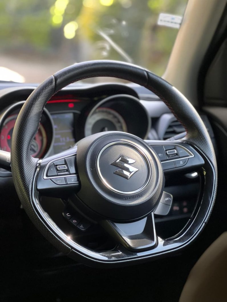 
								Suzuki Swift Sport full									