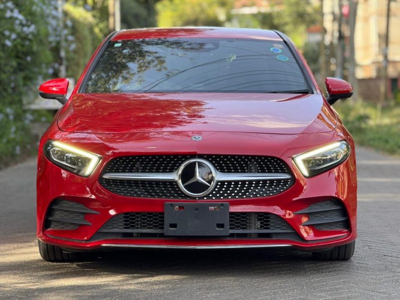 
								Mercedes Benz A180 full									