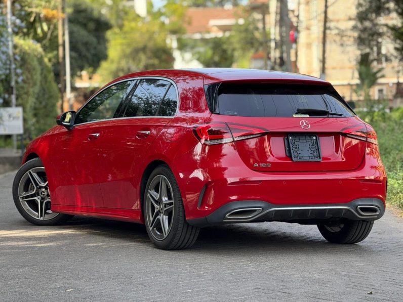 
								Mercedes Benz A180 full									