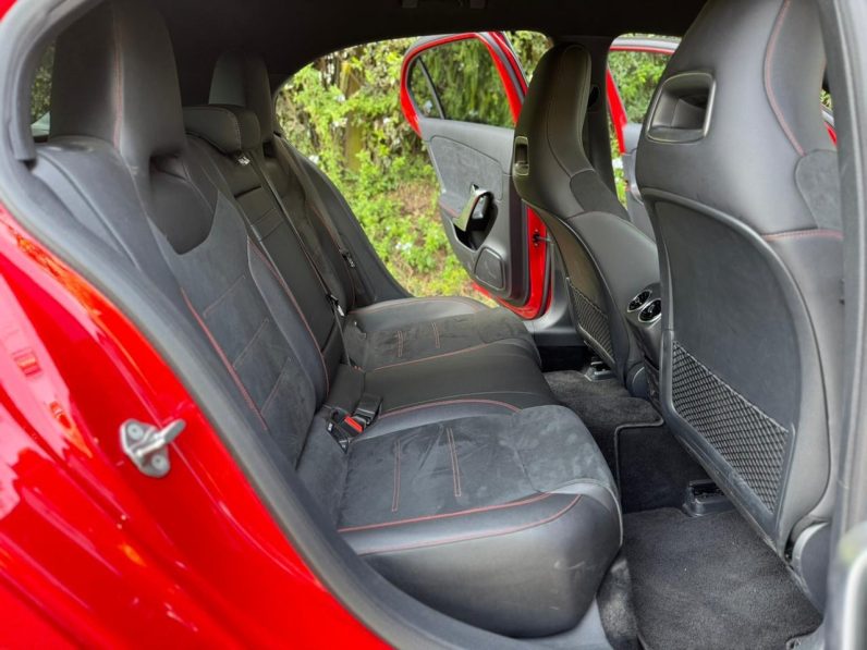 
								Mercedes Benz A180 full									