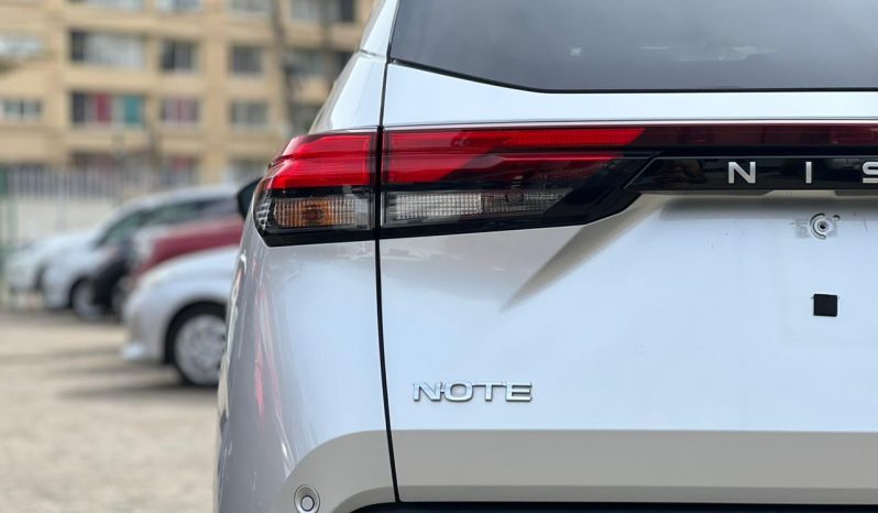 
								Nissan Note E13 full									