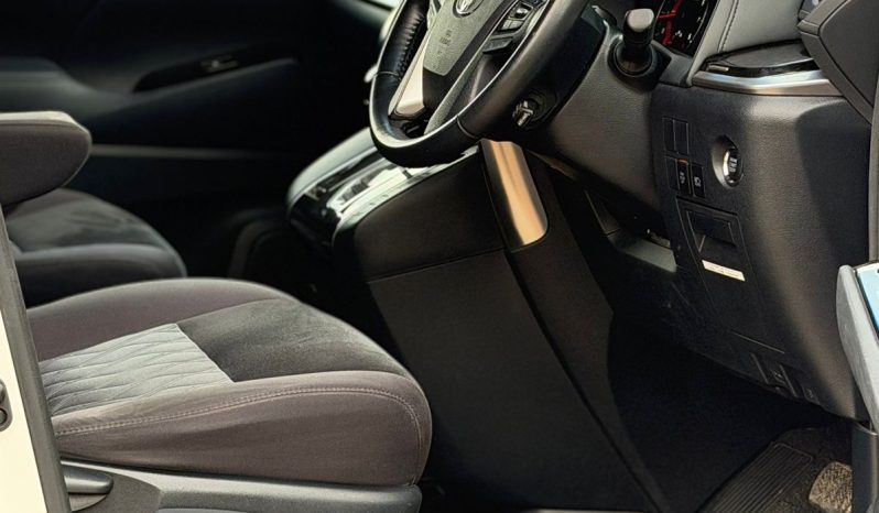 
								Toyota Vellfire full									