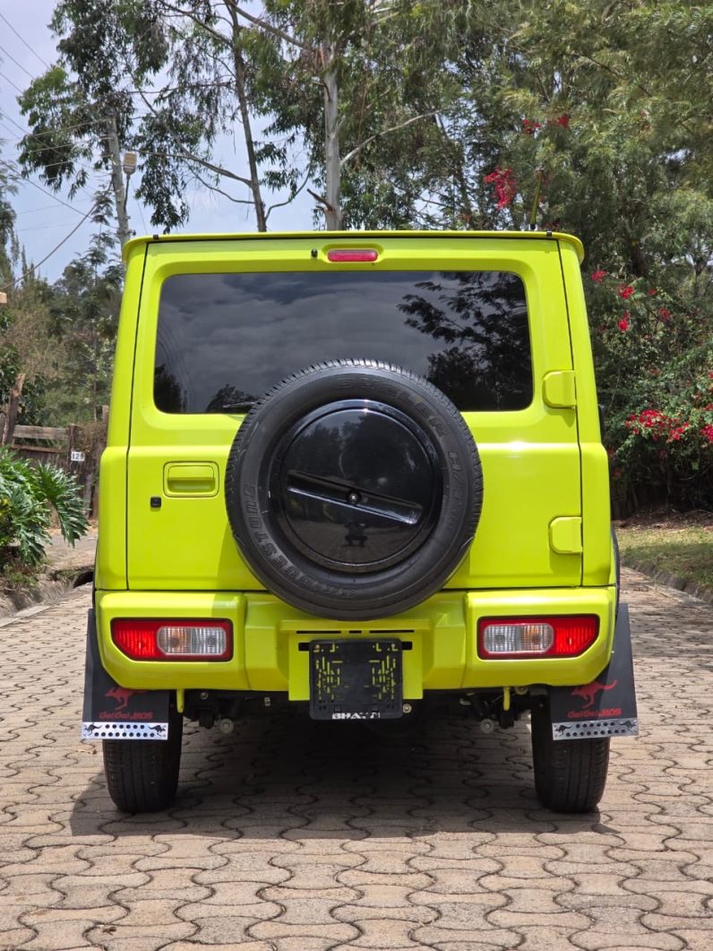 
								Suzuki Jimny full									