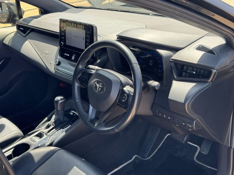 
								Toyota Corolla touring full									