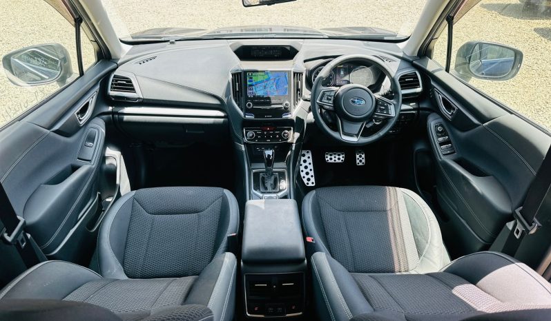 
								Subaru Forester full									