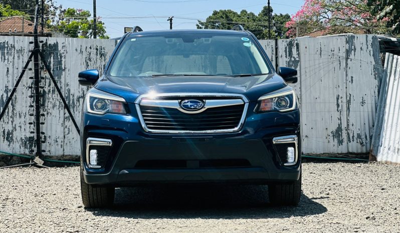 
								Subaru Forester full									