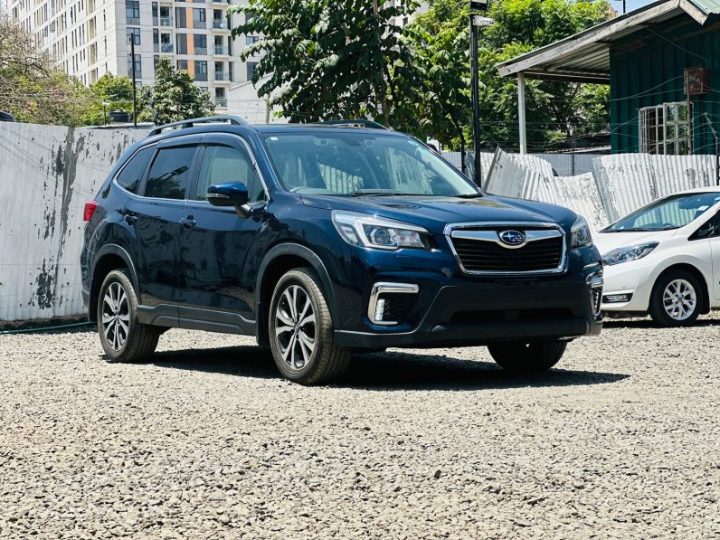 
								Subaru Forester full									