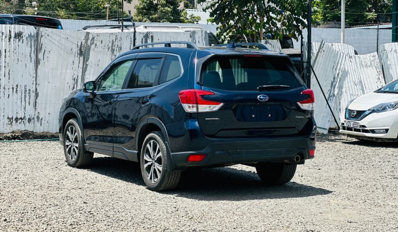 
								Subaru Forester full									