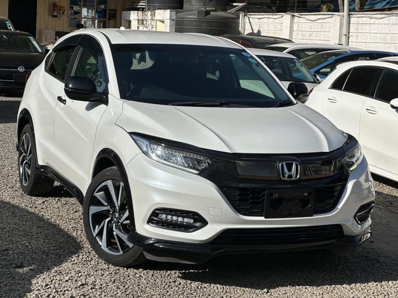 
								Honda Vezel Rs full									