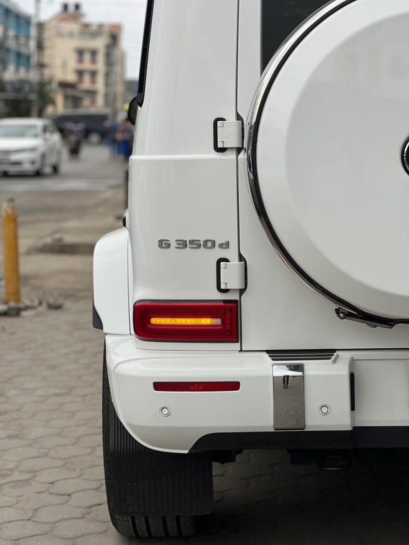 
								Mercedes Benz G350d full									