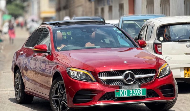 
								Mercedes Benz C200 full									