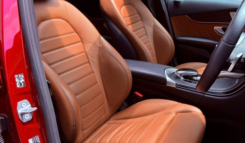 
								Mercedes Benz C200 full									