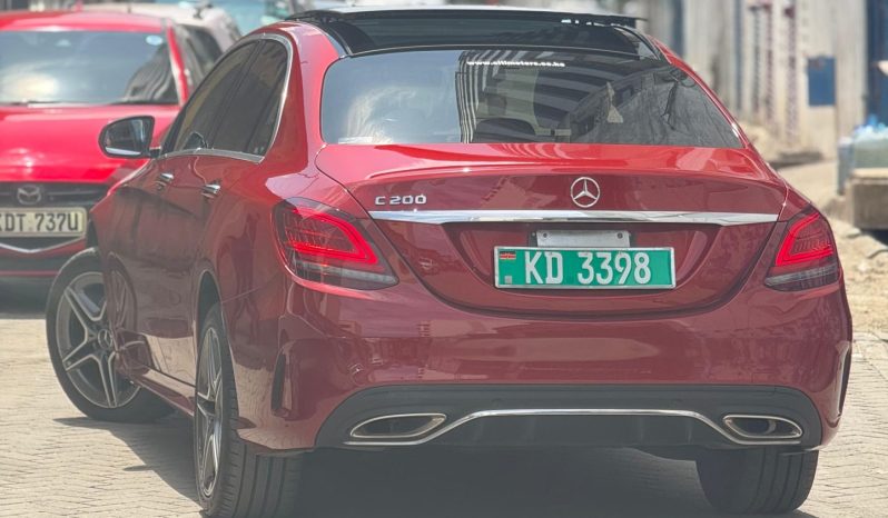 
								Mercedes Benz C200 full									