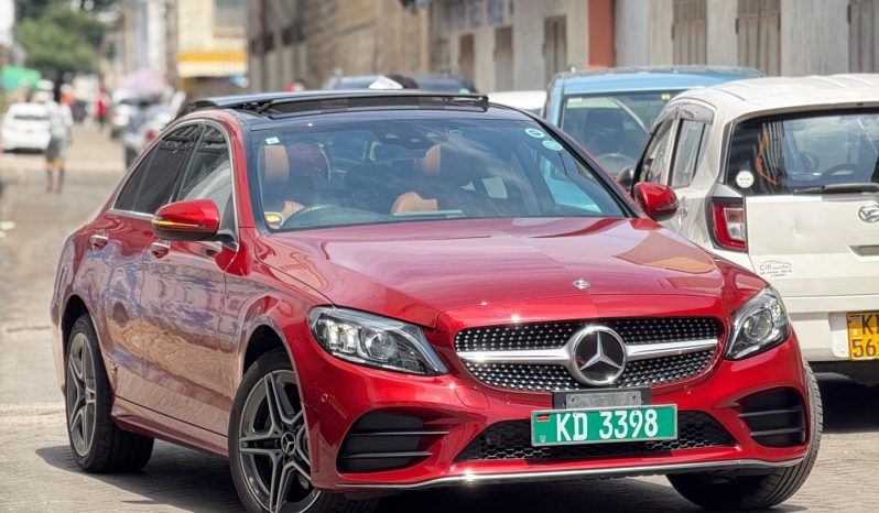 
								Mercedes Benz C200 full									