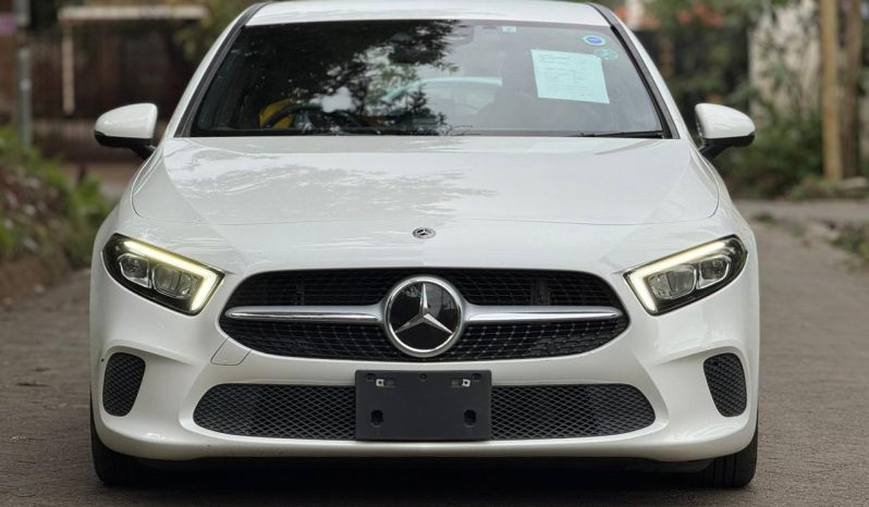 
								Mercedes Benz A180 full									