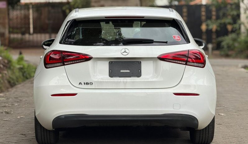 
								Mercedes Benz A180 full									