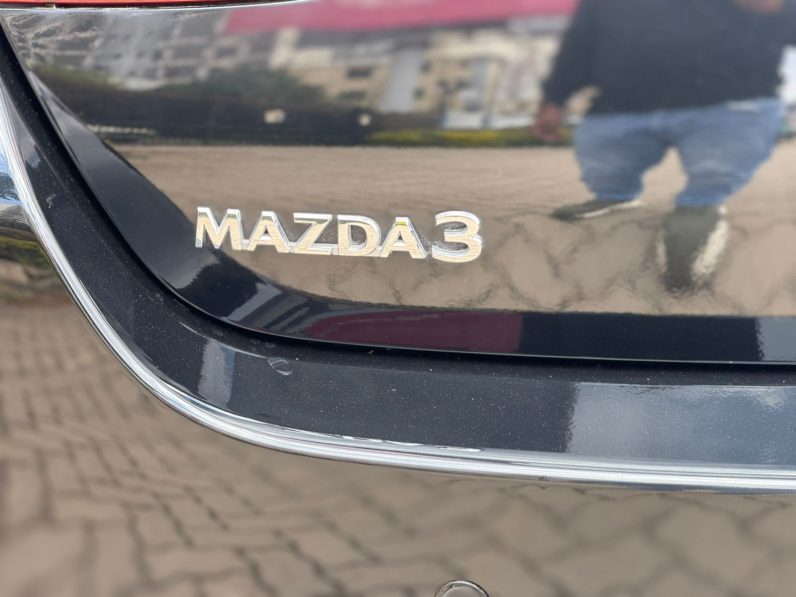 
								Mazda 3 full									