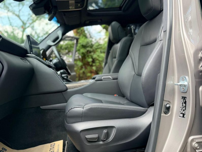 
								Toyota Land cruiser 300 series ZX full									